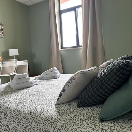 Botanical Suite Bari Luaran gambar