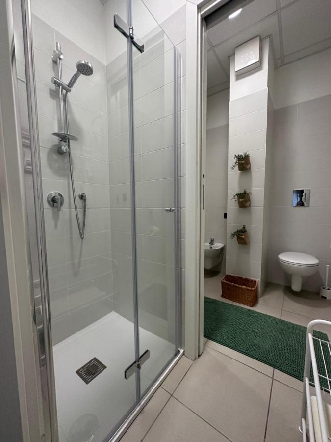 Botanical Suite Bari Luaran gambar